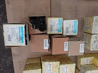 Pallet diverse schroeven - afbeelding 2 van  18