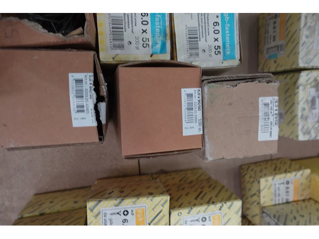 Pallet diverse schroeven - afbeelding 3 van  18