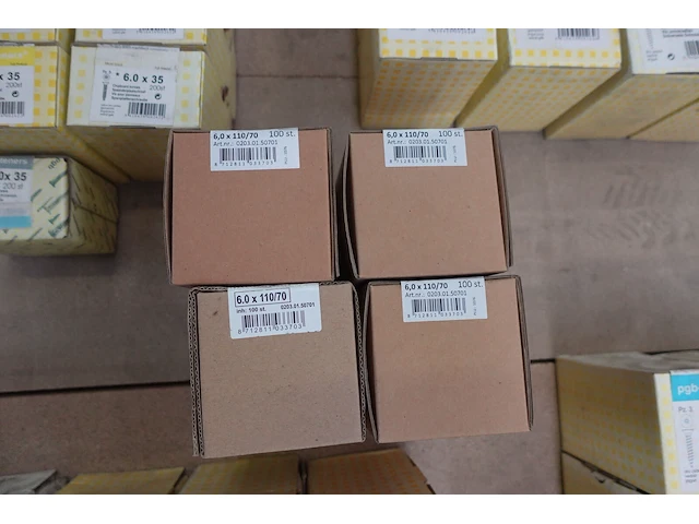 Pallet diverse schroeven - afbeelding 15 van  18
