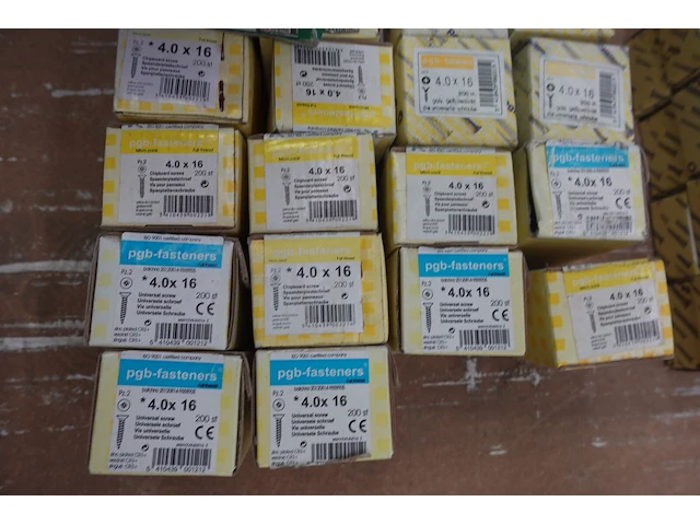 Pallet diverse schroeven - afbeelding 7 van  18