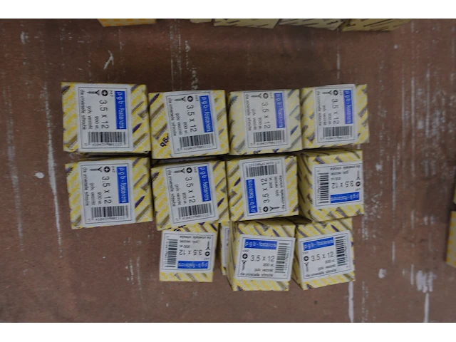 Pallet diverse schroeven - afbeelding 8 van  18