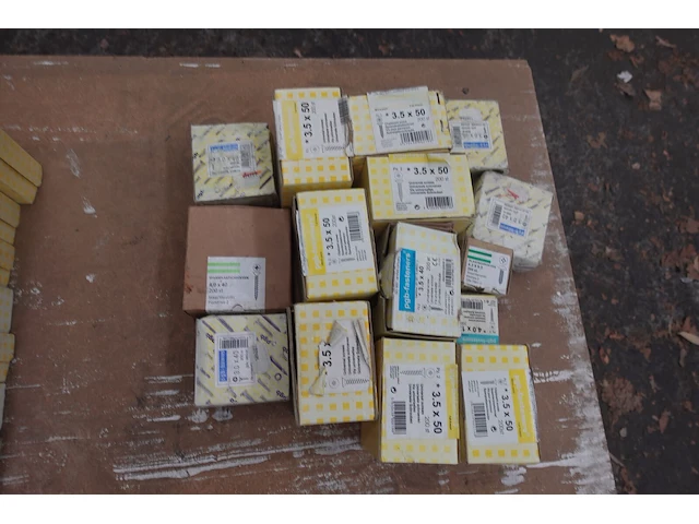 Pallet diverse schroeven - afbeelding 10 van  18