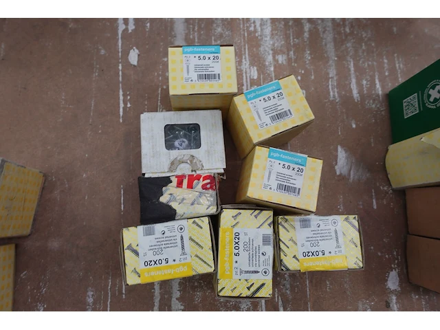 Pallet diverse schroeven - afbeelding 12 van  18