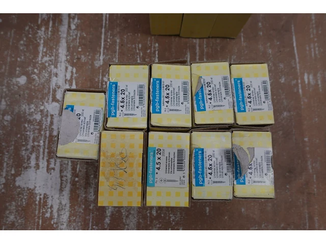 Pallet diverse schroeven - afbeelding 14 van  18