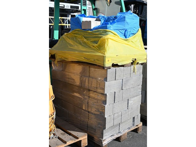 Pallet diverse stenen - afbeelding 2 van  3