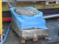 Pallet diverse stenen - afbeelding 1 van  1