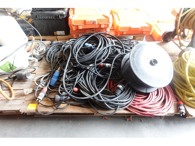 Pallet diverse verlengkabels - afbeelding 2 van  2