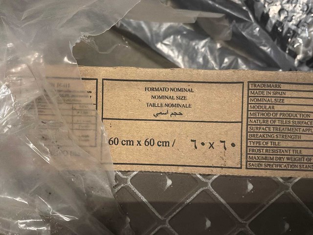 Pallet diverse vloertegels (2x) - afbeelding 1 van  5