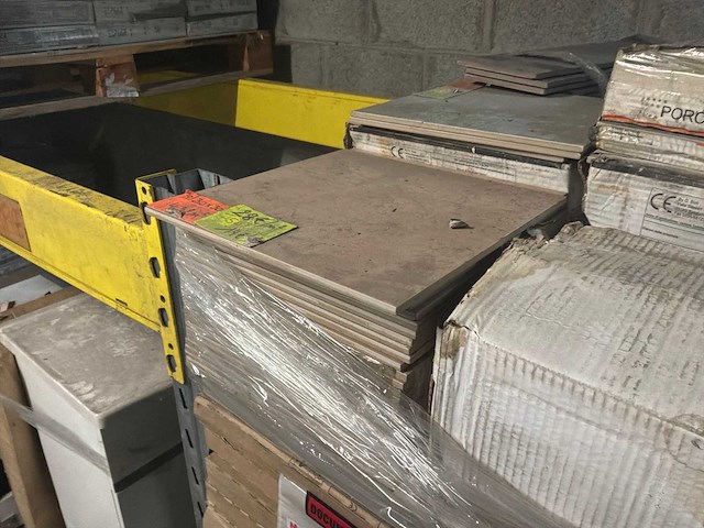 Pallet diverse vloertegels (2x) - afbeelding 4 van  5