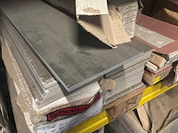 Pallet diverse vloertegels - afbeelding 3 van  7