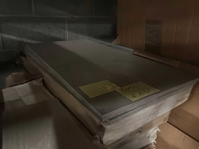 Pallet diverse vloertegels - afbeelding 5 van  7