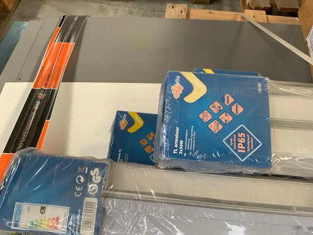 Pallet diversen - afbeelding 7 van  11