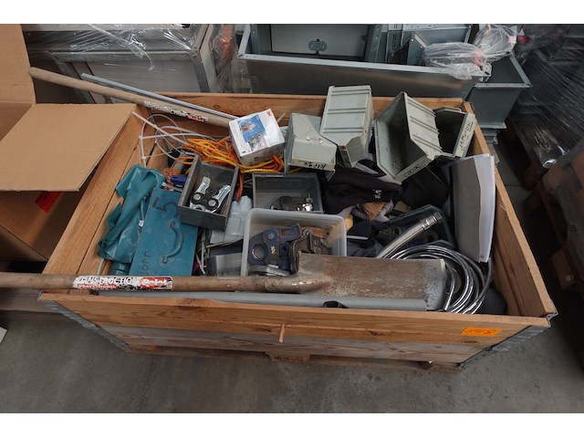 Pallet diversen - afbeelding 1 van  6