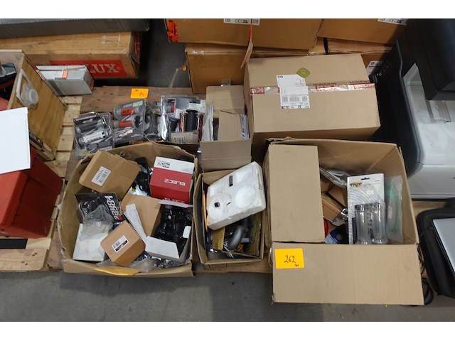 Pallet diversen - afbeelding 1 van  8