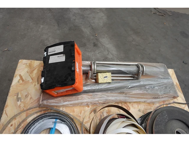 Pallet diversen - afbeelding 8 van  16