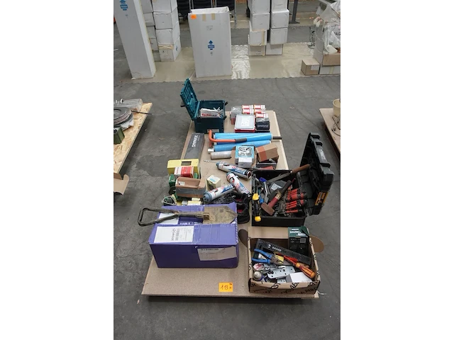 Pallet diversen - afbeelding 1 van  13