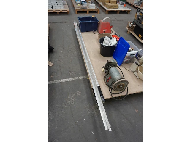 Pallet diversen - afbeelding 2 van  10