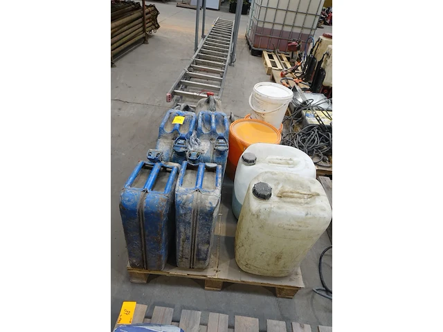 Pallet diversen - afbeelding 2 van  4