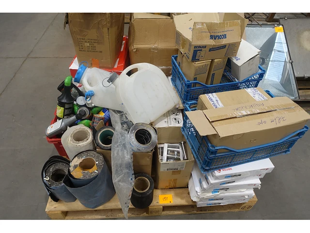 Pallet diversen - afbeelding 1 van  8