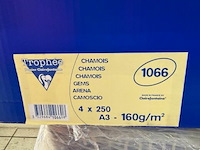 Pallet gekleurd papier - afbeelding 2 van  4