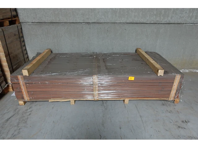 Pallet houten deurlijsten - afbeelding 1 van  3