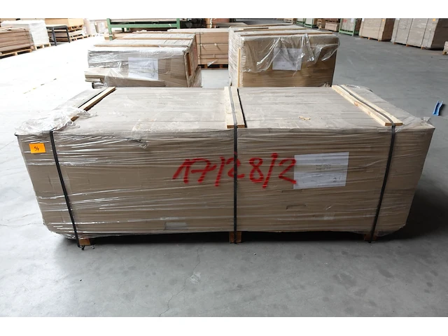 Pallet houten deurlijsten - afbeelding 1 van  3