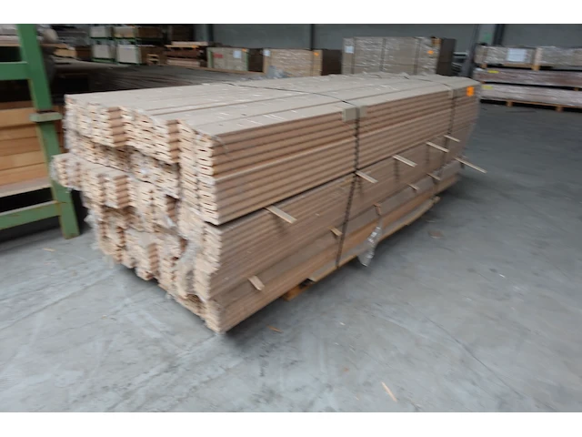 Pallet houten deurlijsten - afbeelding 2 van  3