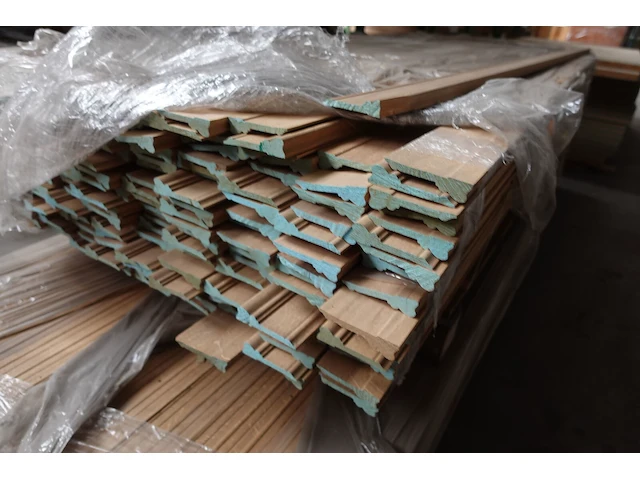 Pallet houten deurlijsten - afbeelding 3 van  4