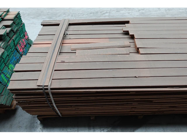 Pallet houten deurlijsten - afbeelding 2 van  3