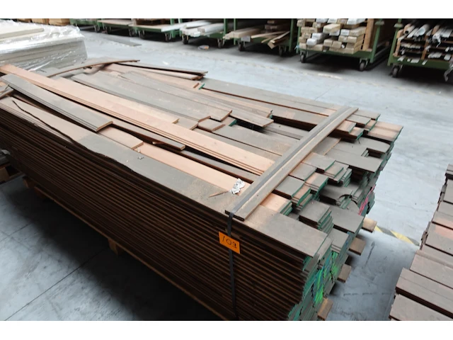 Pallet houten deurlijsten - afbeelding 4 van  4