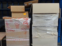 Pallet houten lades + pallet bubbelfolie - afbeelding 1 van  4
