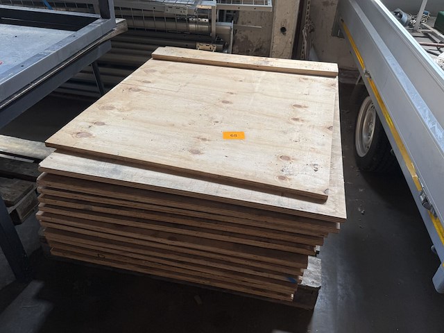 Pallet houten platen - afbeelding 1 van  2