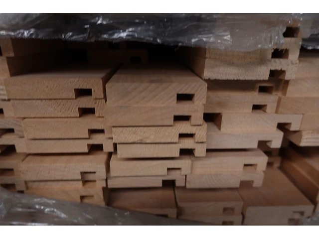 Pallet houten plinten - afbeelding 3 van  6