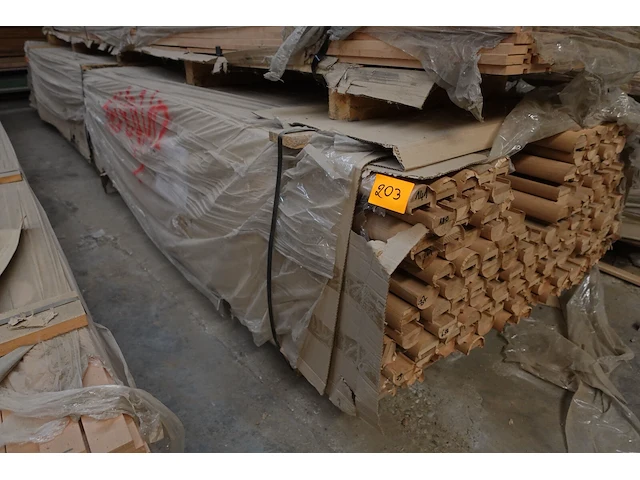 Pallet houten trapleuningen - afbeelding 1 van  4