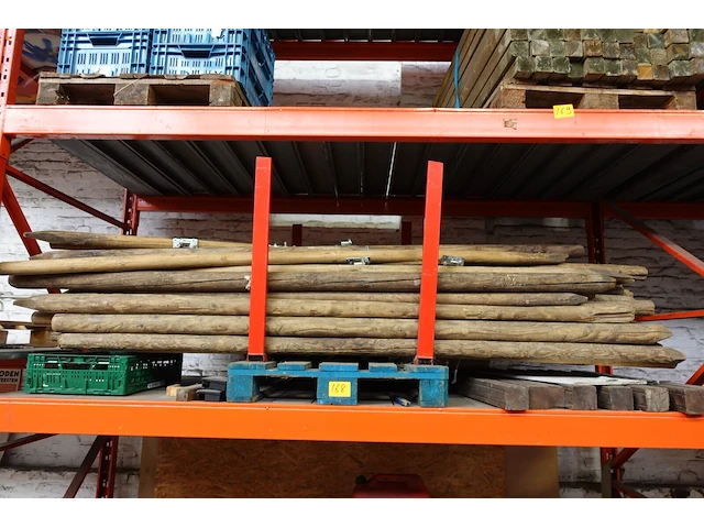 Pallet houten weidepalen - afbeelding 1 van  3