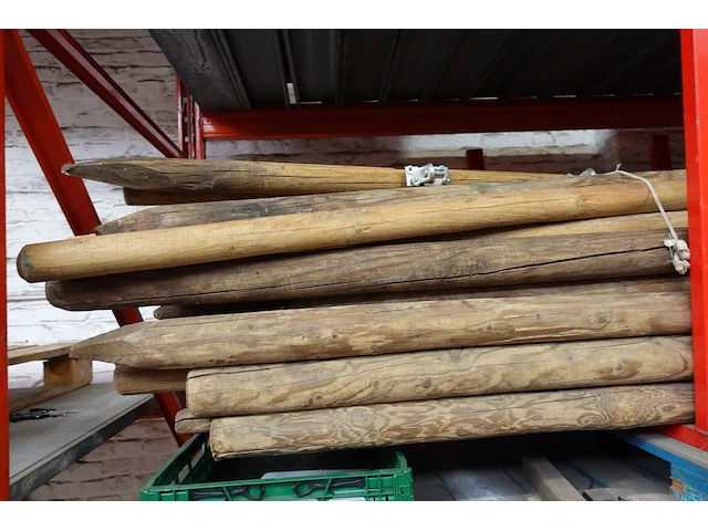 Pallet houten weidepalen - afbeelding 2 van  3