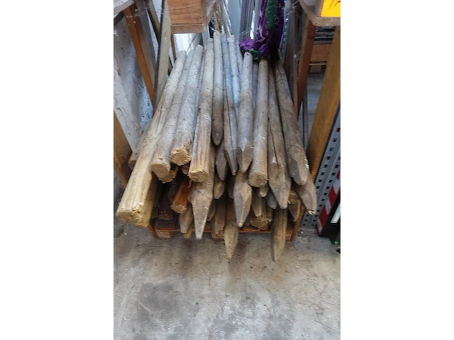 Pallet houten weidepalen - afbeelding 2 van  4