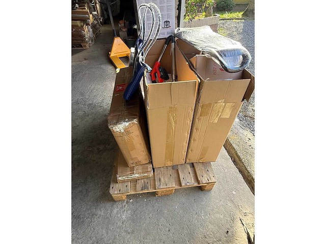 Pallet huishoudtoestellen & elektronica – €500-€1000 retailwaarde – lot 107 - afbeelding 4 van  8