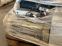 Pallet ict materiaal - afbeelding 4 van  4