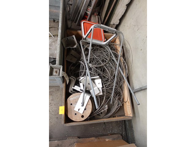 Pallet ijzerwaren - afbeelding 1 van  4