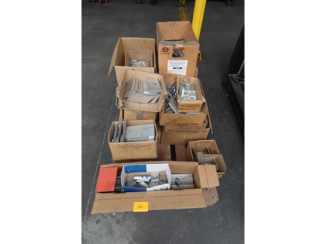 Pallet ijzerwaren - afbeelding 1 van  8