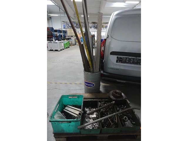 Pallet ijzerwaren - afbeelding 1 van  5