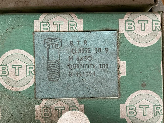 Pallet industriële bouten - afbeelding 6 van  9
