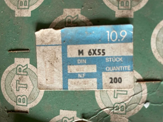 Pallet industriële bouten - afbeelding 10 van  12
