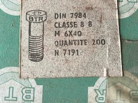 Pallet industriële bouten - afbeelding 12 van  12
