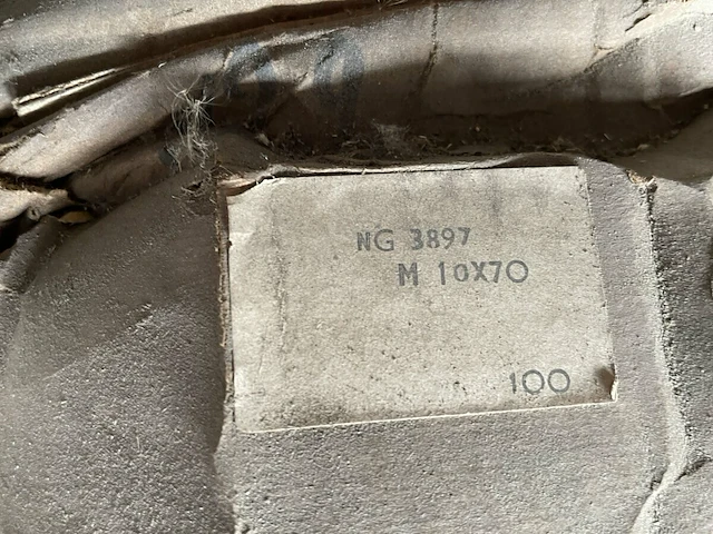Pallet industriële bouten - afbeelding 4 van  7