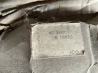 Pallet industriële bouten - afbeelding 4 van  7