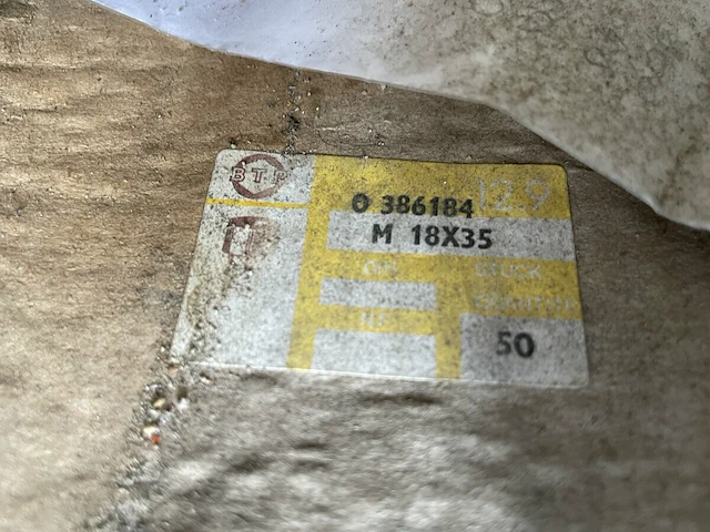 Pallet industriële bouten - afbeelding 4 van  7
