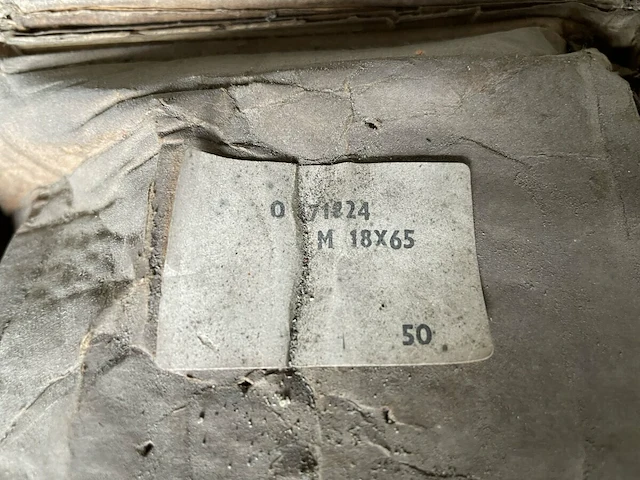 Pallet industriële bouten - afbeelding 6 van  7