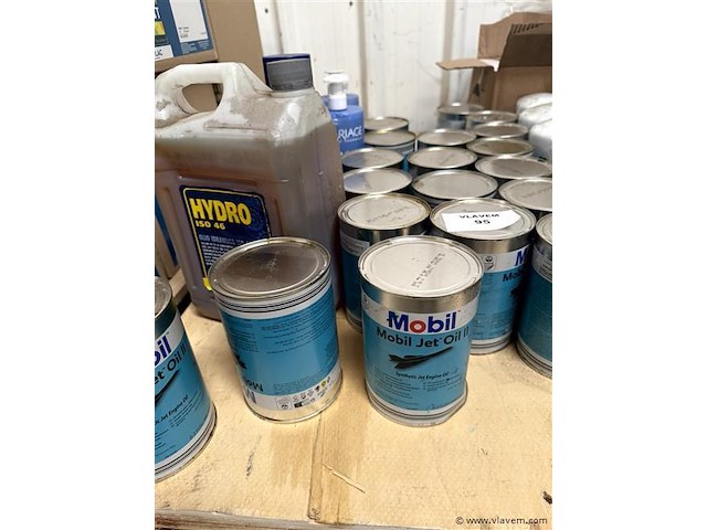 Pallet, inh. partij div. olie enz. - afbeelding 2 van  3